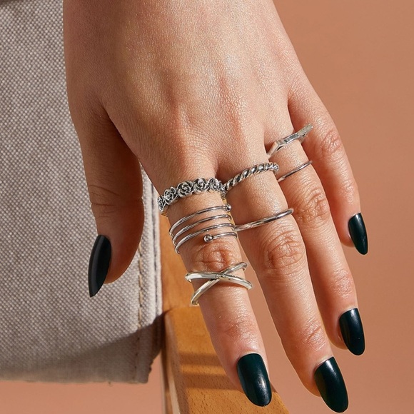 Any 2/$20! Set 7 Antiqued Silver Boho Midi Rings - Picture 3 of 7